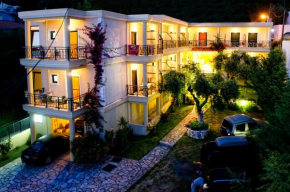 Гостиница Hotel Loukas Vrachos  Лигия